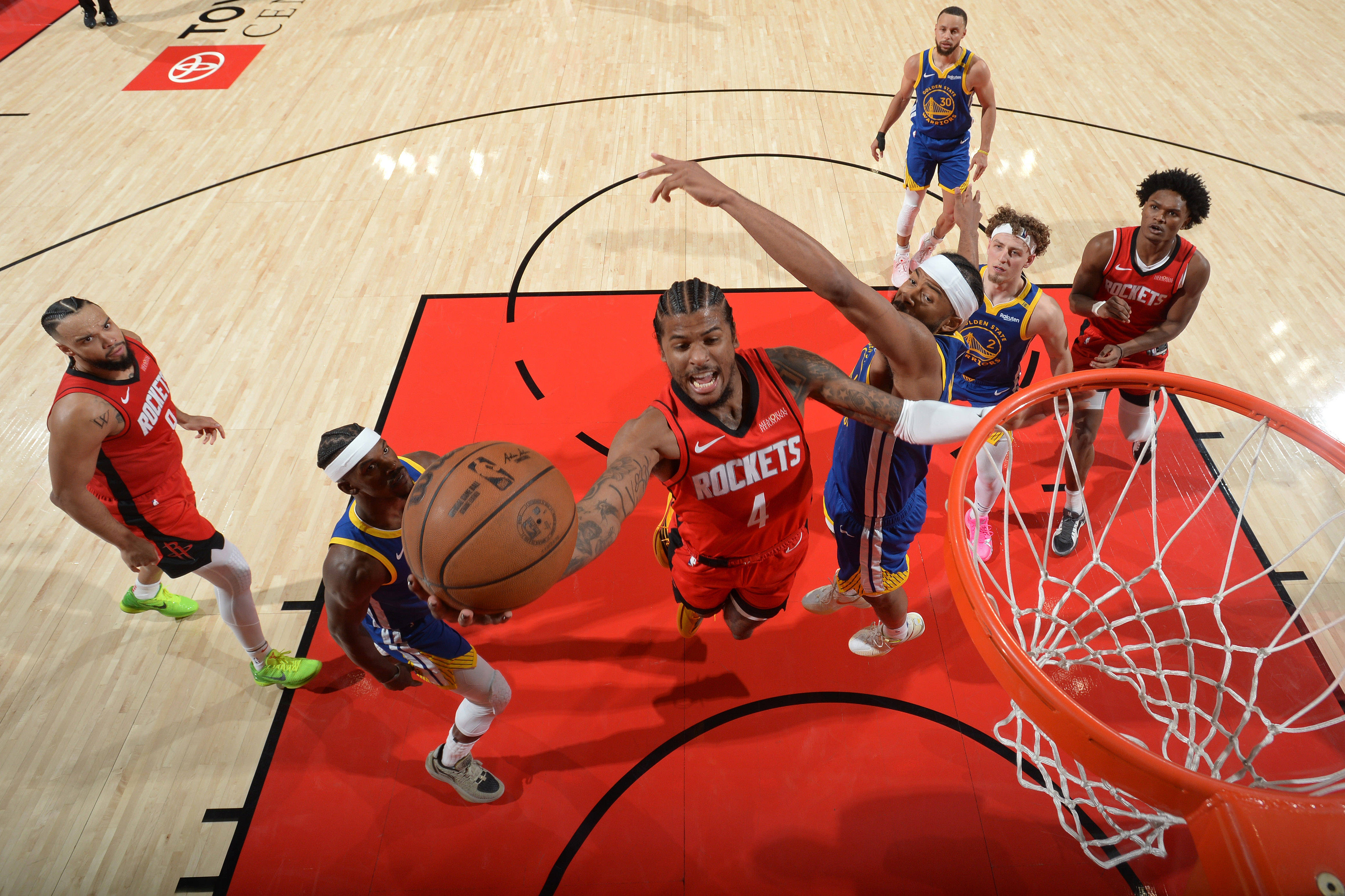 关于风云突变上海久事今晨回应争议曼联怒砍56分，网友：迈阿密热火主帅复盘备战NBA季后赛的信息