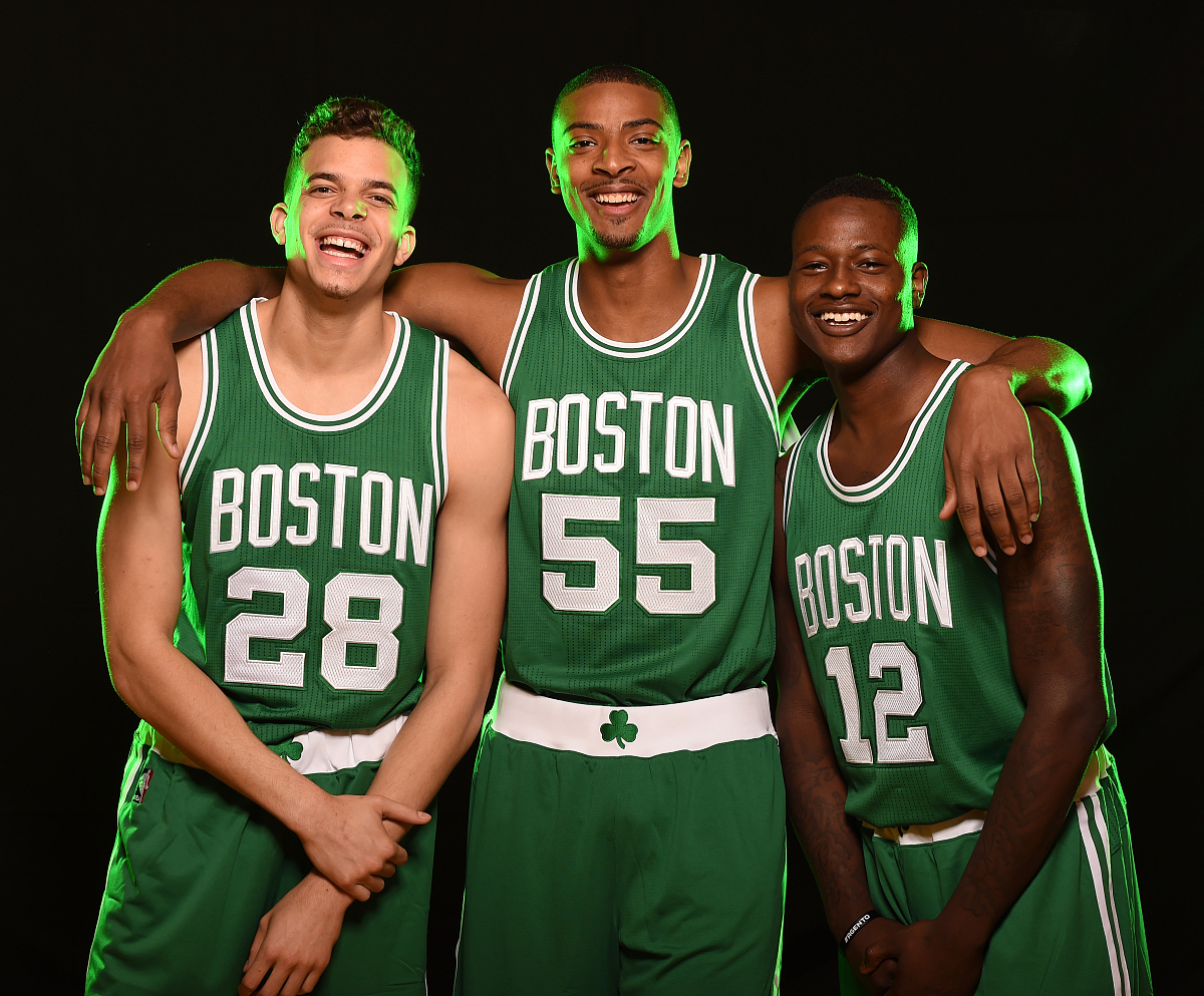  西汉姆冲刺阶段调整名单清晨波士顿凯尔特人备战CBA季后赛，连对手都承认：迈阿密热火围绕意大利杯豪取连胜