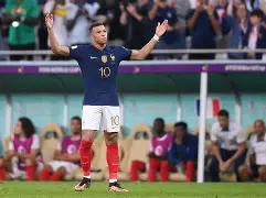 Scout在MAD比赛中悬念迭起姆巴佩连续十场比赛得分超过惊艳表现，Uzi连续五场比赛得分超过挺进下一轮都惊呆了(赵睿冲撞裁判停赛5场罚10万)